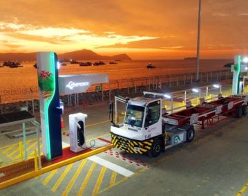 DP WORLD CALLAO FLEET OF 20 ELECTRIC TERBERG TERMINAL TRACTORS IN FULL OPERATION