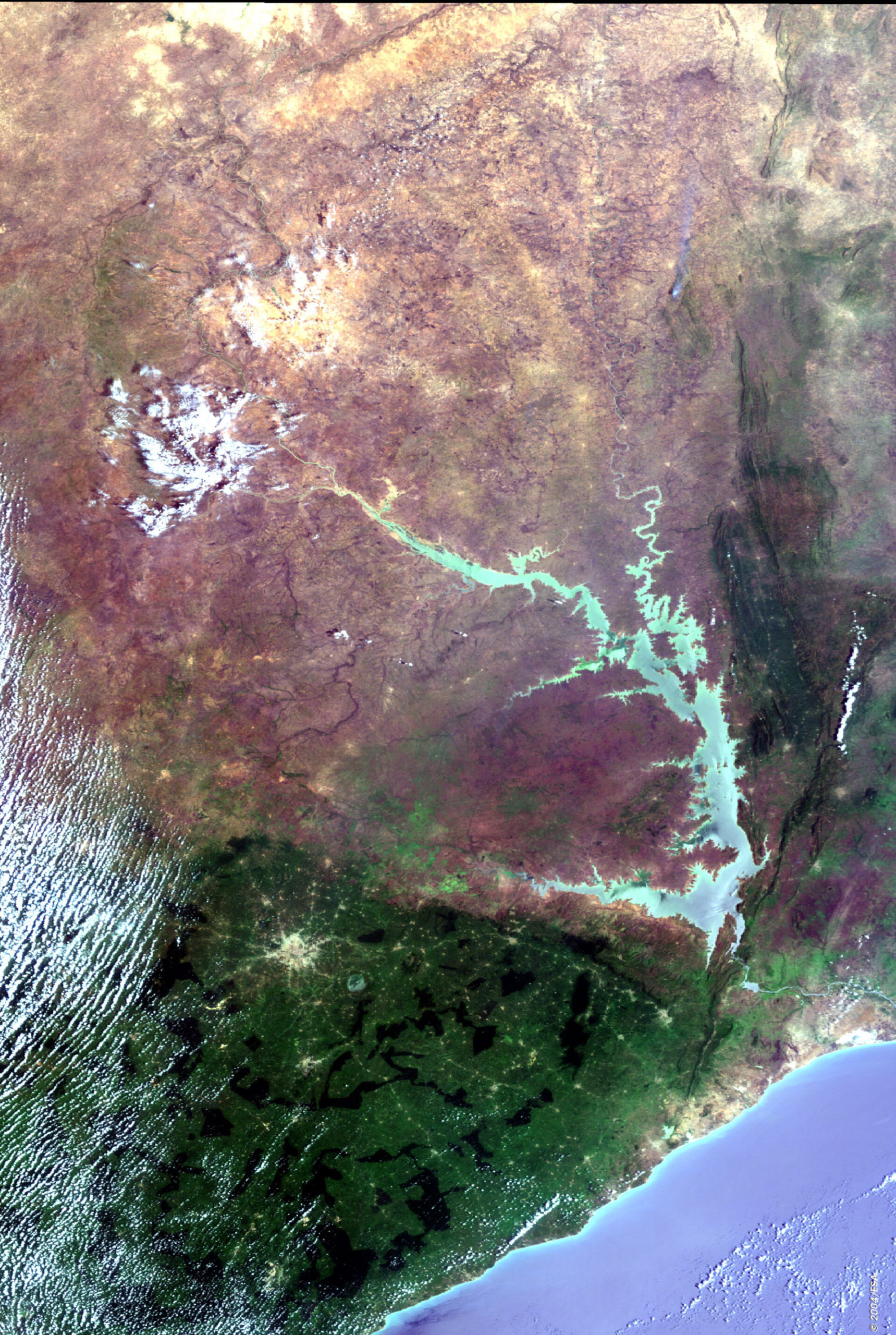 DID YOU KNOW LAKE VOLTA IN GHANA IS ONE OF THE WORLD’S LARGEST MAN-MADE BODIES OF WATER IN THE WORLD?