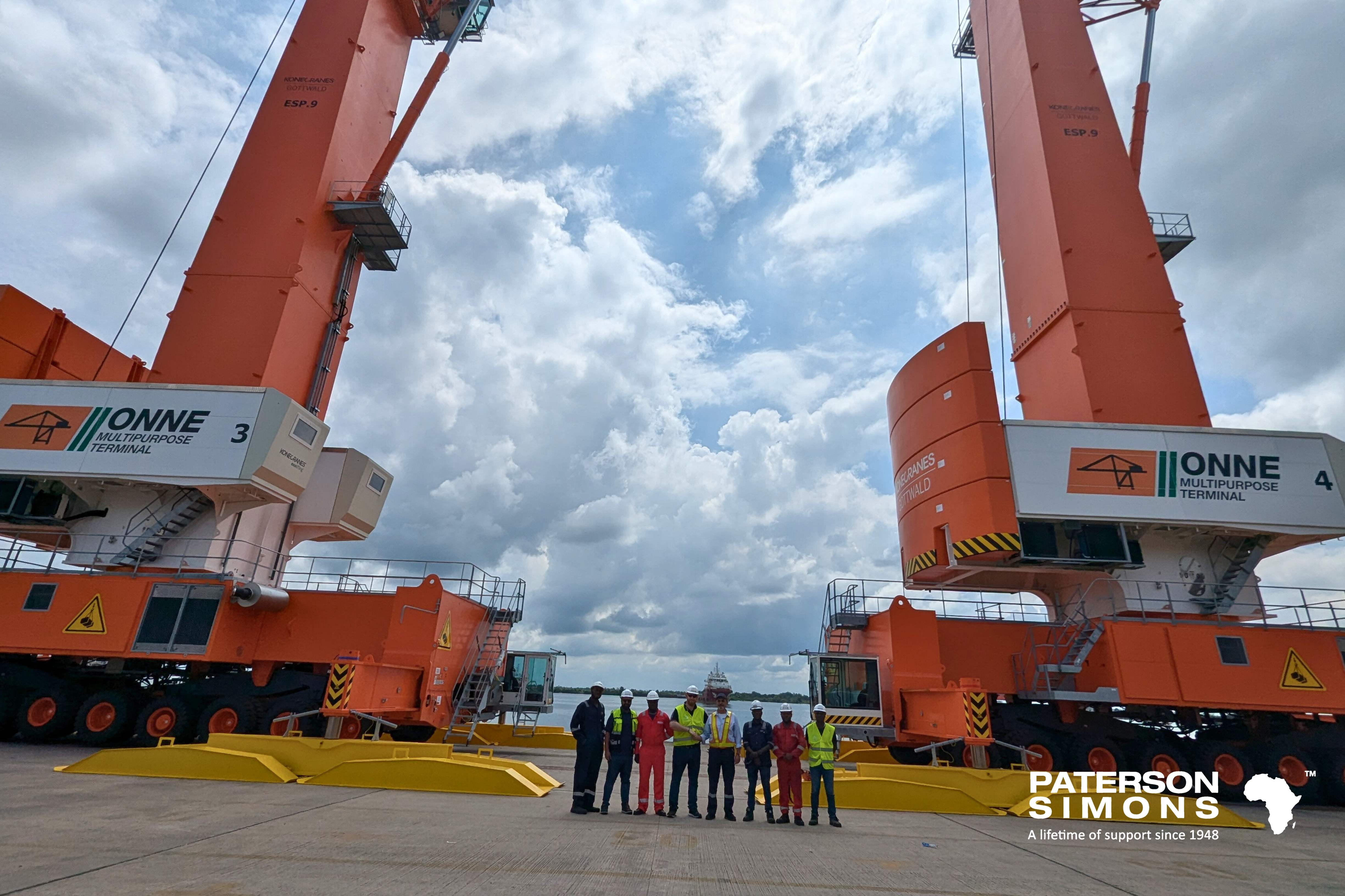 Konecranes Gottwald Mobile Harbour Crane offload