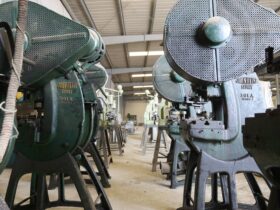 Cracking Machine - Naco